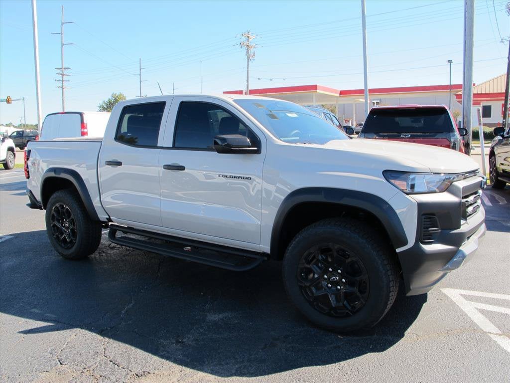 2026 Chevrolet Colorado TRAIL BOSS Crew Cab Pickup 2026 Chevrolet Colorado TRAIL BOSS Crew Cab Pickup Slide
