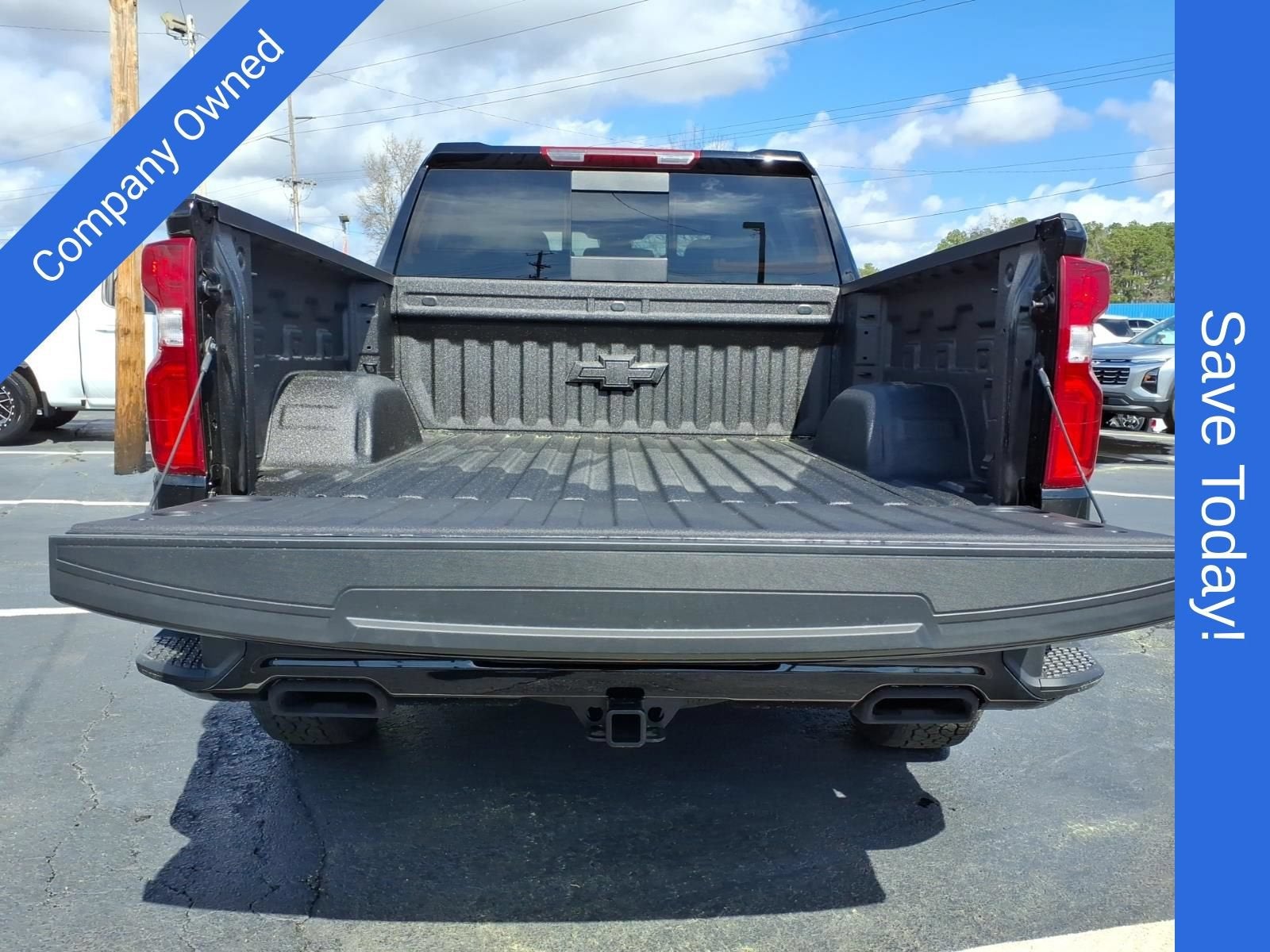 2026 Chevrolet Silverado 1500 RST Crew Cab Pickup Slide 14