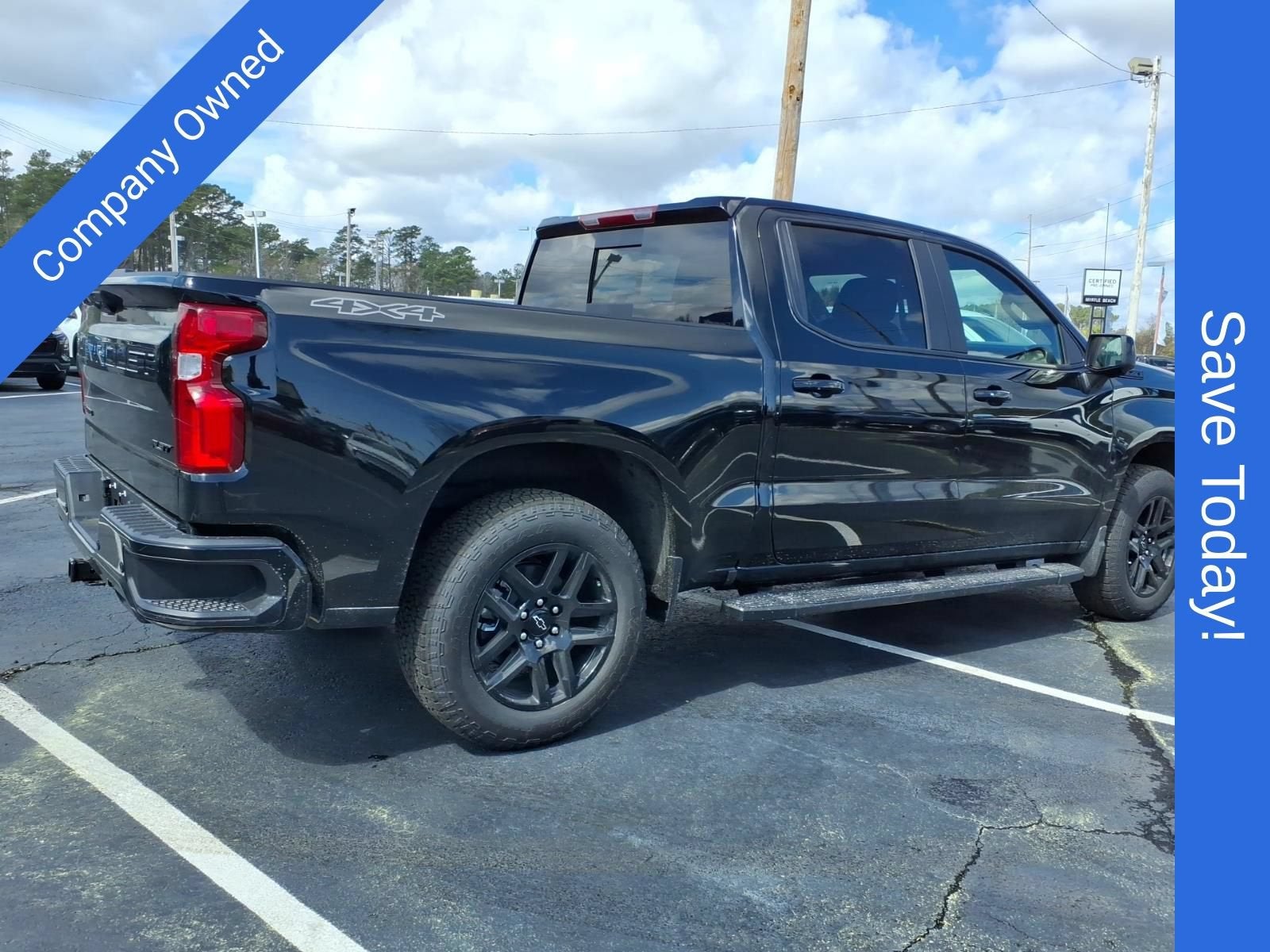 2026 Chevrolet Silverado 1500 RST Crew Cab Pickup Slide 2
