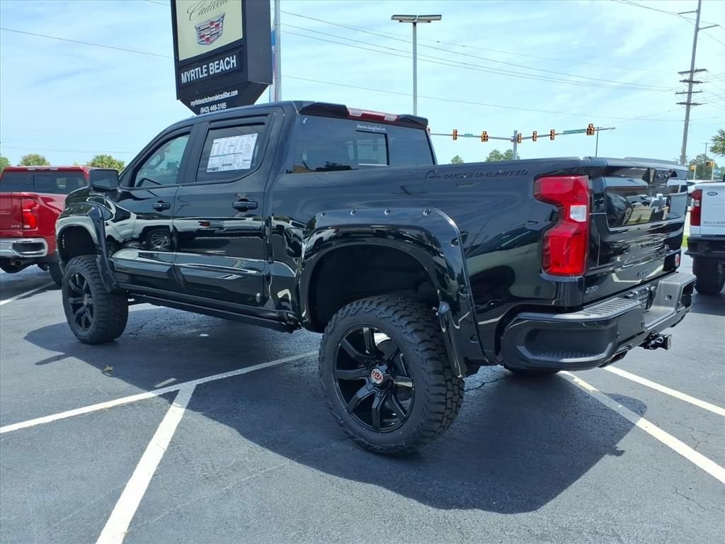 2026 Chevrolet Silverado 1500 RST Crew Cab Pickup Slide 4