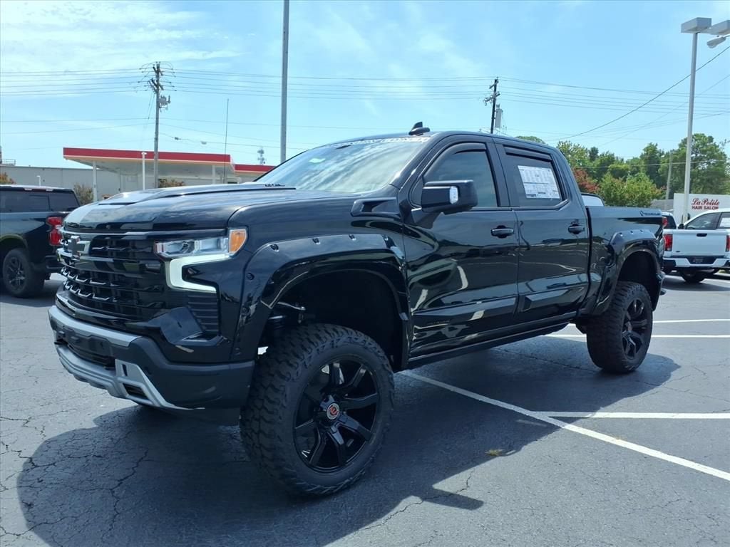 2026 Chevrolet Silverado 1500 RST Crew Cab Pickup Slide 7