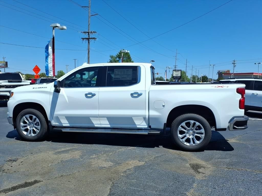 2026 Chevrolet Silverado 1500 LTZ Crew Cab Pickup Slide 5