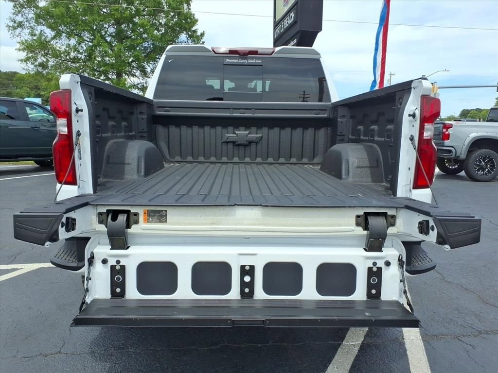2026 Chevrolet Silverado 1500 LTZ - Photo 14
