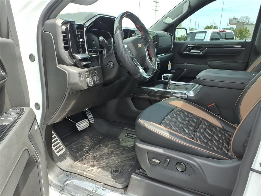 2026 Chevrolet Silverado 1500 LTZ - Photo 8