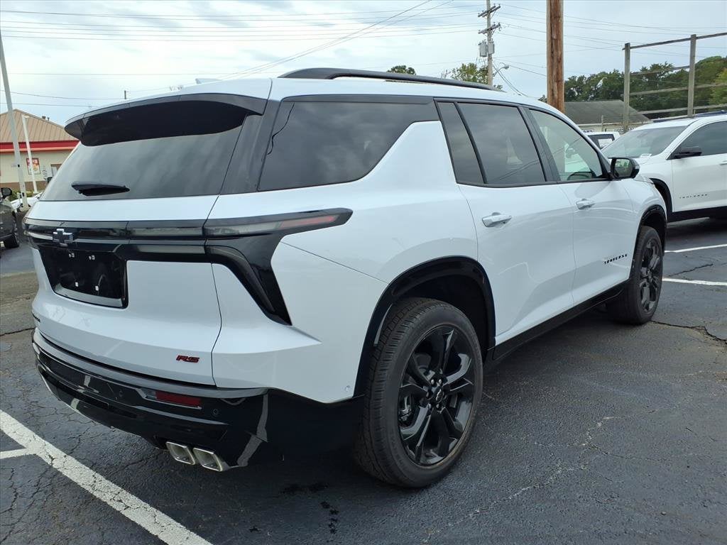 2027 Chevrolet Traverse RS SUV Slide 2