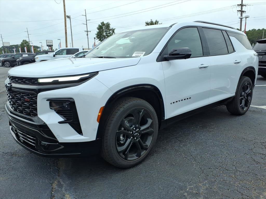 2027 Chevrolet Traverse RS SUV Slide 7