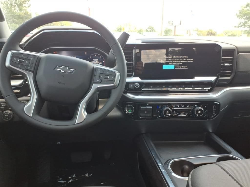 2026 Chevrolet Silverado 2500 HD LTZ Crew Cab Pickup Slide 12