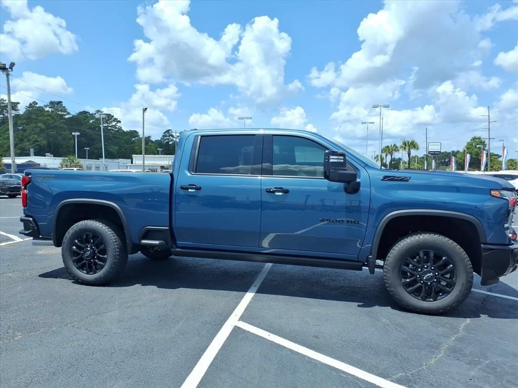 2026 Chevrolet Silverado 2500 HD LTZ Crew Cab Pickup Slide 1