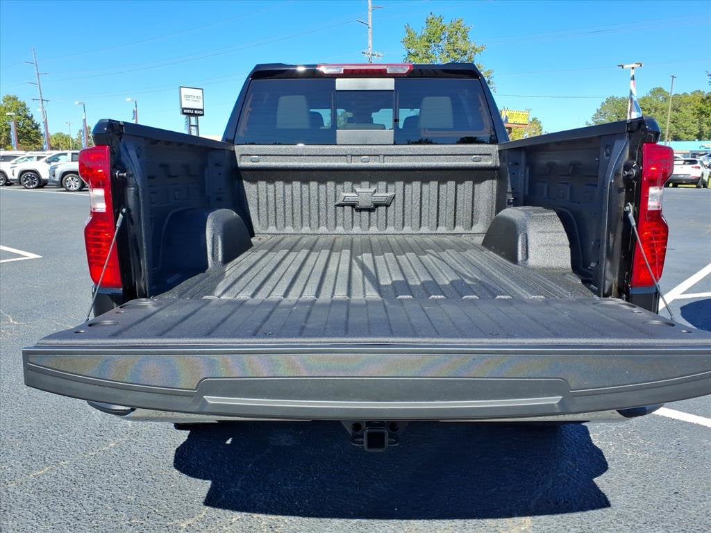2026 Chevrolet Silverado 1500 LT Crew Cab Pickup Slide 14