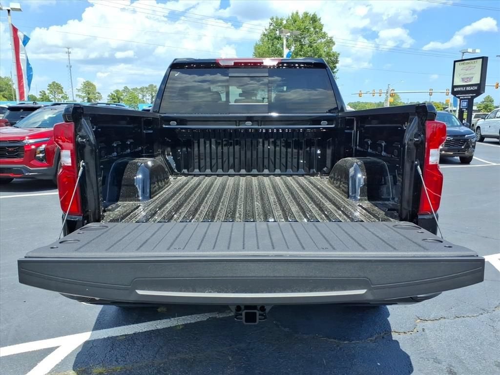 2026 Chevrolet Silverado 1500 RST Crew Cab Pickup Slide 14
