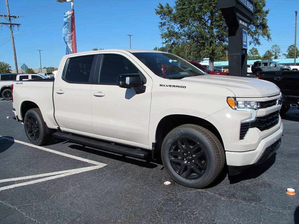 2026 Chevrolet Silverado 1500 RST Crew Cab Pickup Slide