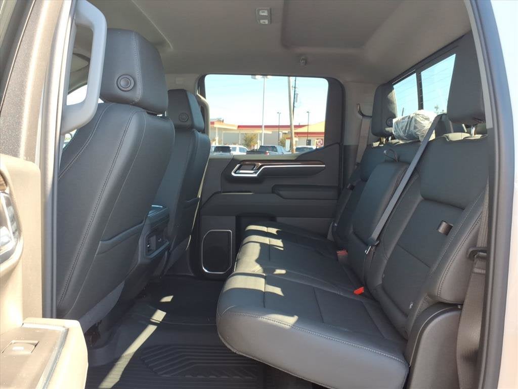 2026 Chevrolet Silverado 1500 RST Crew Cab Pickup Slide 13