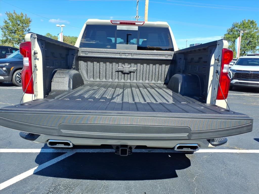 2026 Chevrolet Silverado 1500 RST Crew Cab Pickup Slide 14