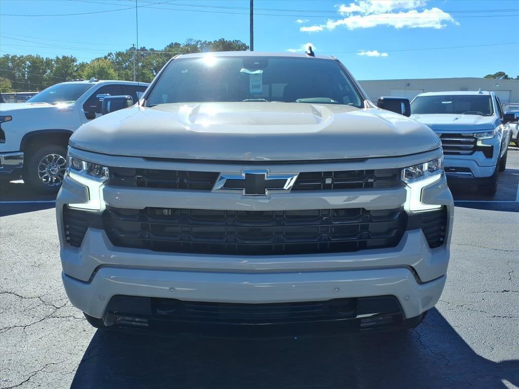 2026 Chevrolet Silverado 1500 RST Crew Cab Pickup Slide 8