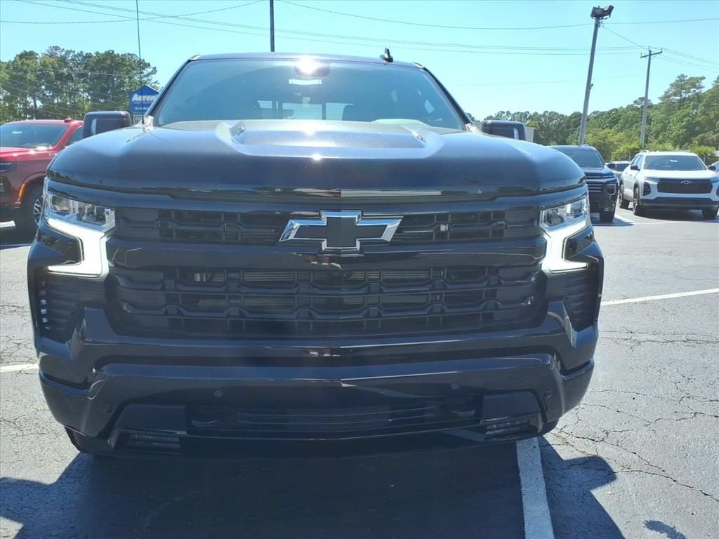 2026 Chevrolet Silverado 1500 RST Crew Cab Pickup Slide 8