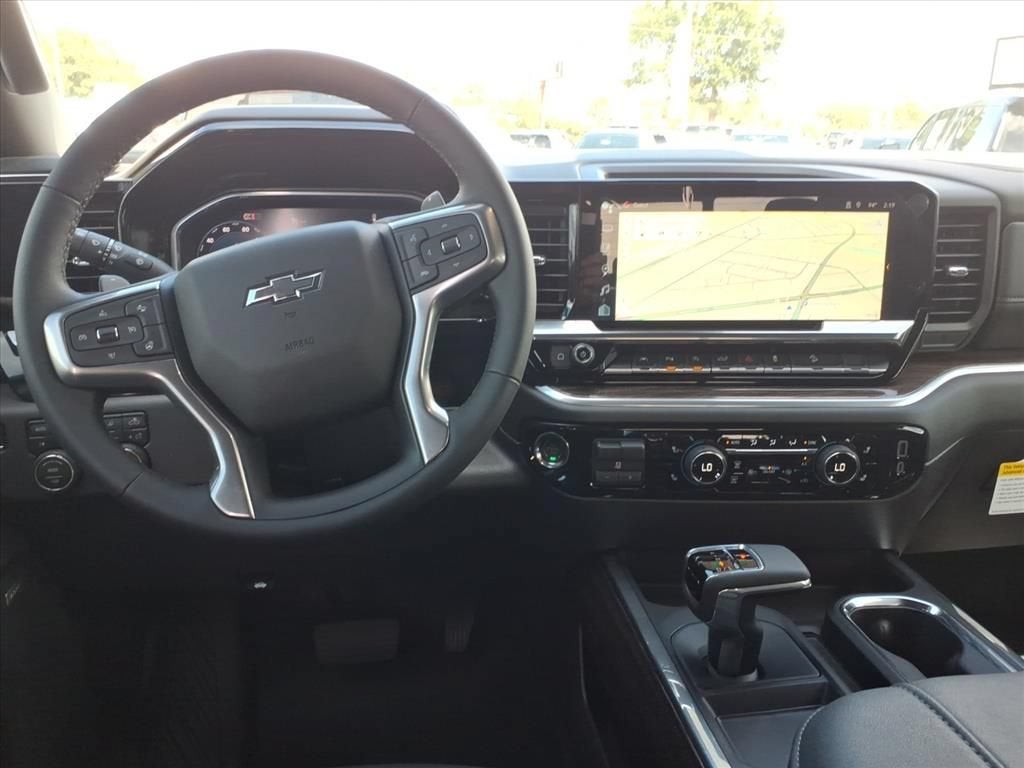 2026 Chevrolet Silverado 1500 LT TRAIL BOSS Crew Cab Pickup Slide 10