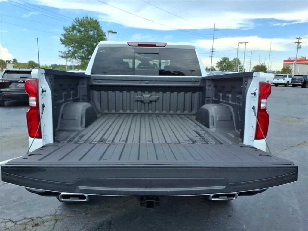 2026 Chevrolet Silverado 1500 LT TRAIL BOSS Crew Cab Pickup Slide 14
