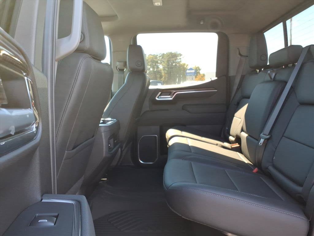 2026 Chevrolet Silverado 1500 LT TRAIL BOSS Crew Cab Pickup Slide 14