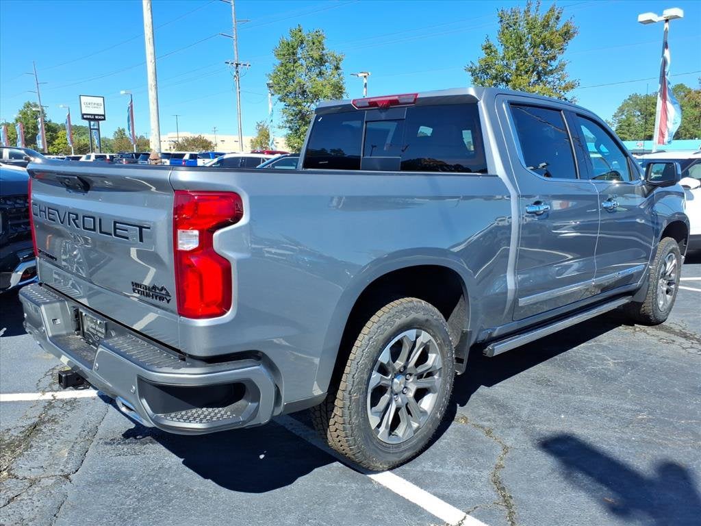 2026 Chevrolet Silverado 1500 HIGH COUNTRY Crew Cab Pickup Slide 2