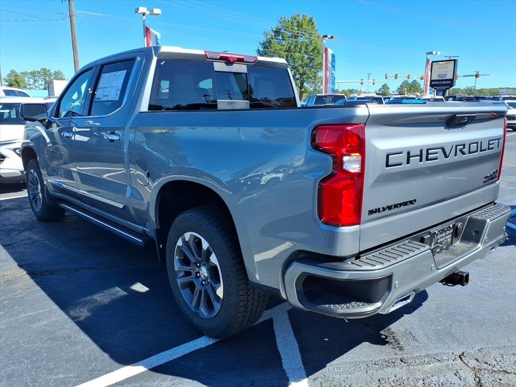 2026 Chevrolet Silverado 1500 HIGH COUNTRY Crew Cab Pickup Slide 4