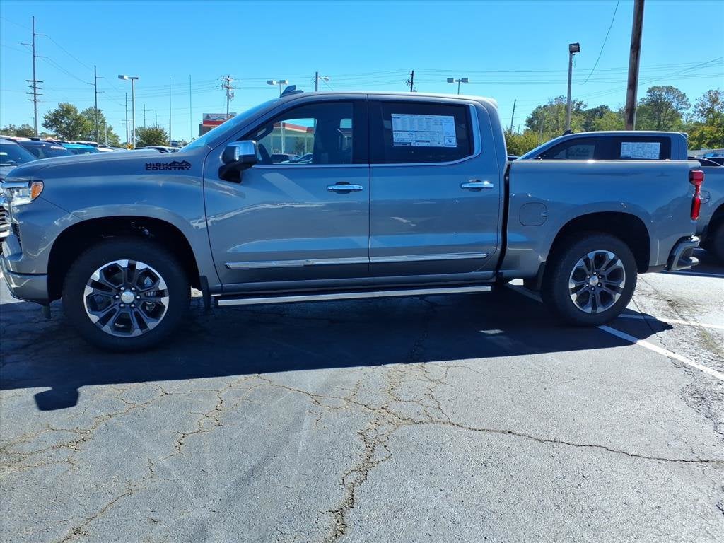 2026 Chevrolet Silverado 1500 HIGH COUNTRY Crew Cab Pickup Slide 5