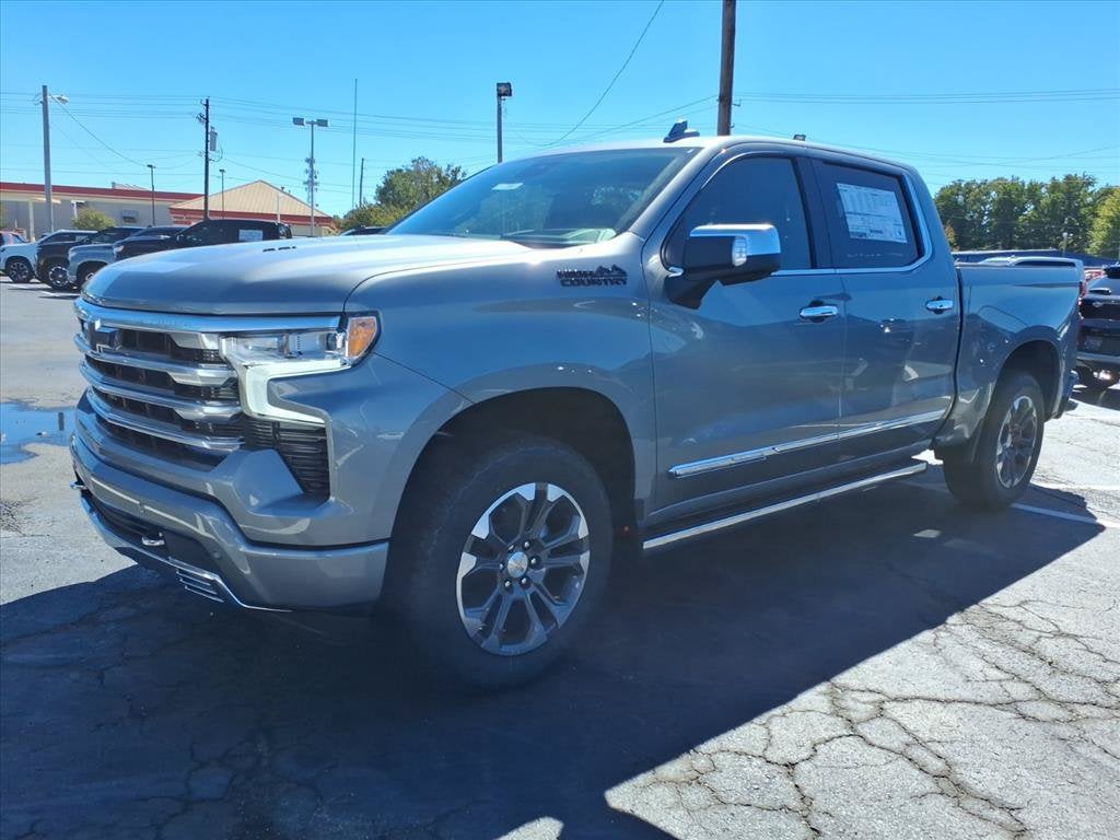 2026 Chevrolet Silverado 1500 HIGH COUNTRY Crew Cab Pickup Slide 7