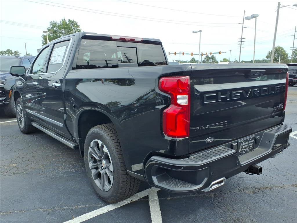 2026 Chevrolet Silverado 1500 HIGH COUNTRY Crew Cab Pickup Slide 4