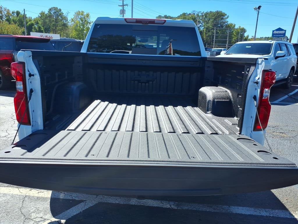 2026 Chevrolet Silverado 1500 HIGH COUNTRY Crew Cab Pickup Slide 14