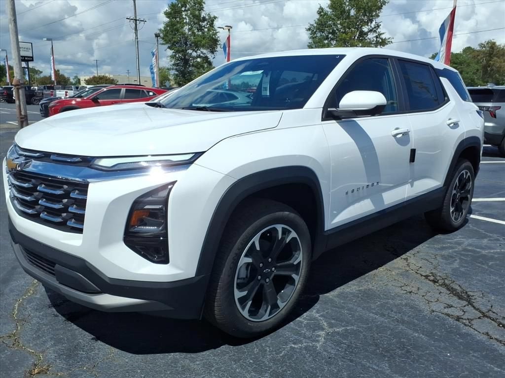2027 Chevrolet Equinox LT SUV Slide 7