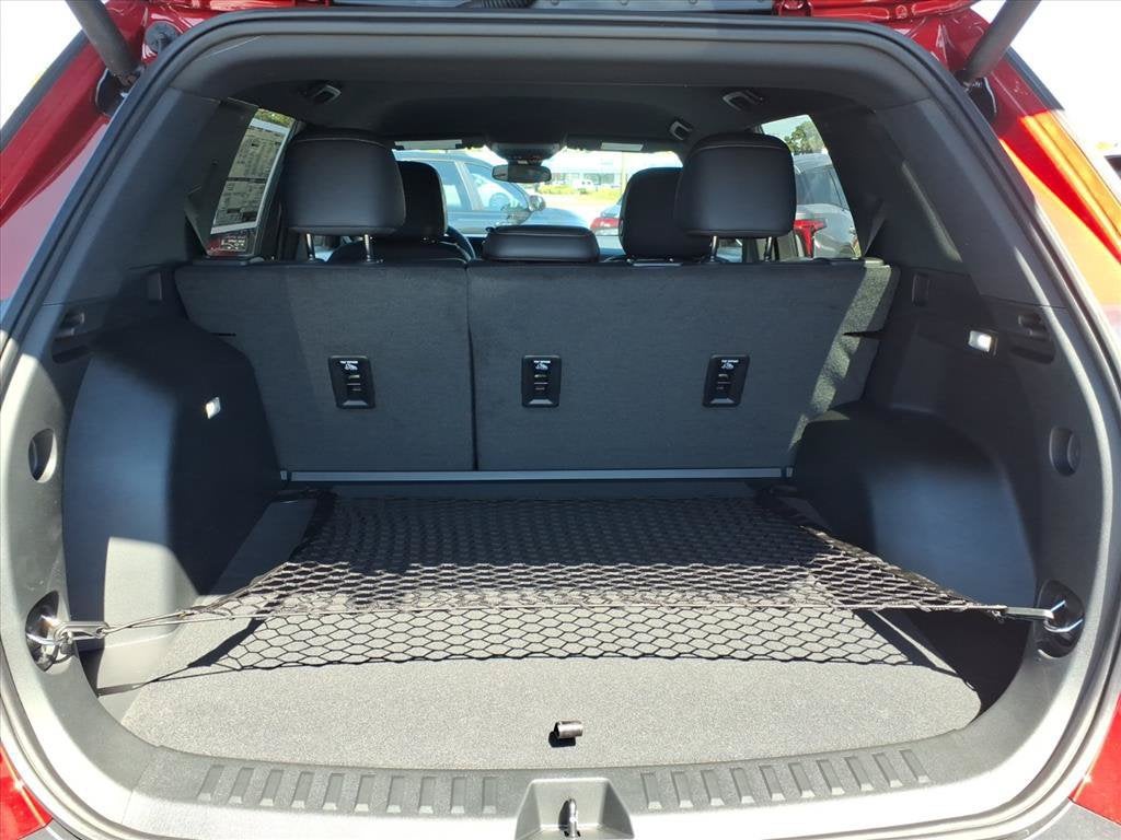 2027 Chevrolet Equinox LT SUV Slide 14