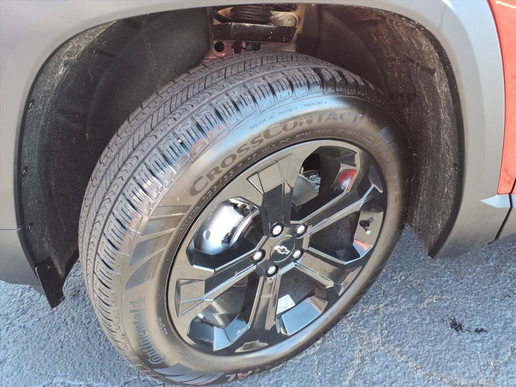 2027 Chevrolet Equinox LT SUV Slide 15