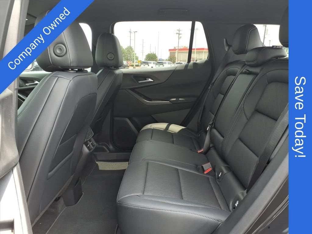 2027 Chevrolet Equinox LT SUV Slide 13