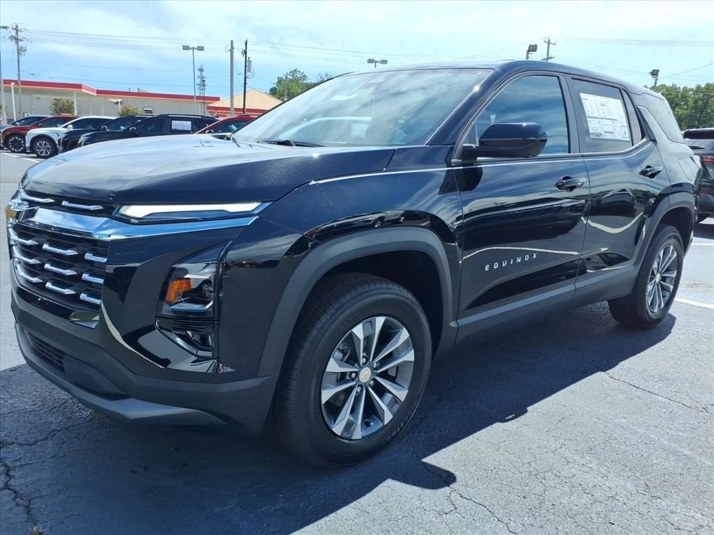 2027 Chevrolet Equinox LT SUV Slide 7