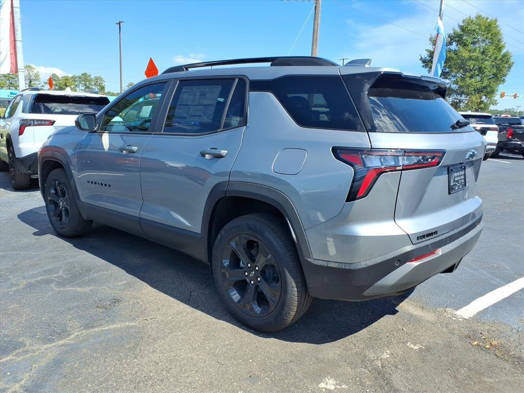 2027 Chevrolet Equinox LT SUV Slide 4