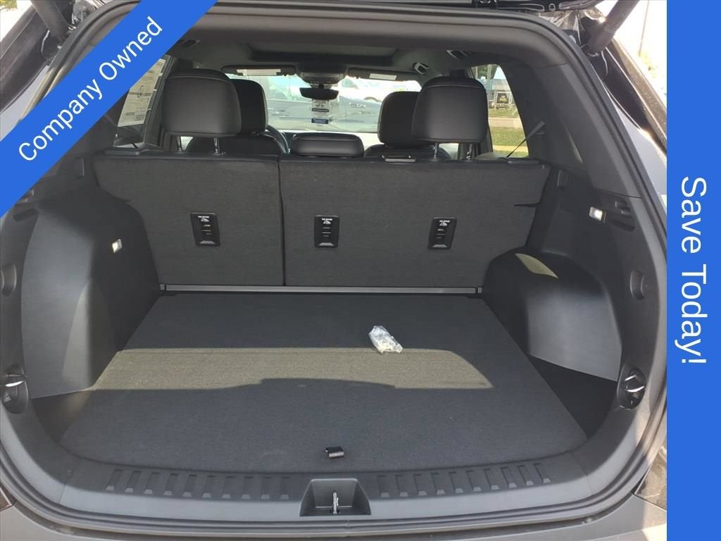 2027 Chevrolet Equinox LT SUV Slide 14