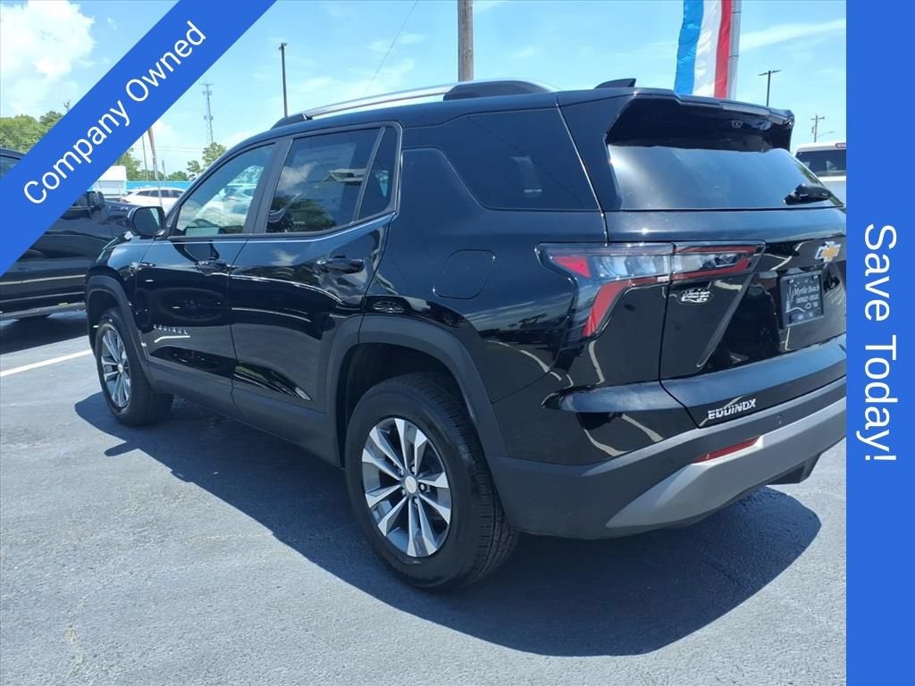 2027 Chevrolet Equinox LT SUV Slide 4
