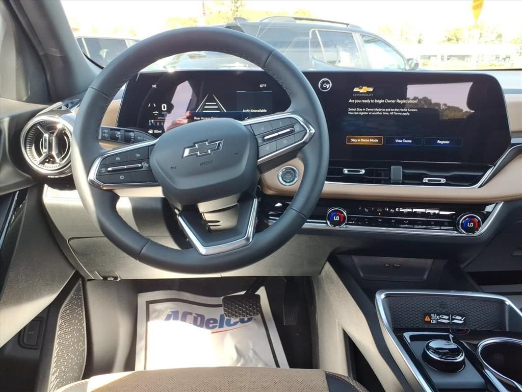 2027 Chevrolet Equinox ACTIV SUV Slide 12