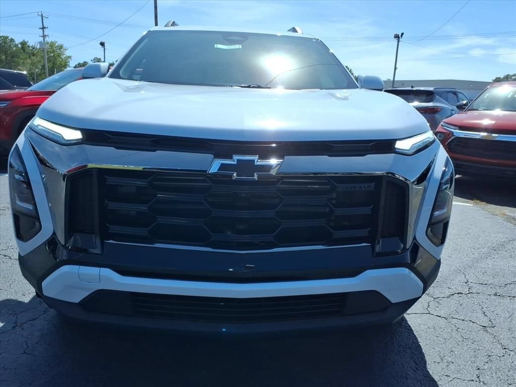 2027 Chevrolet Equinox ACTIV SUV Slide 8