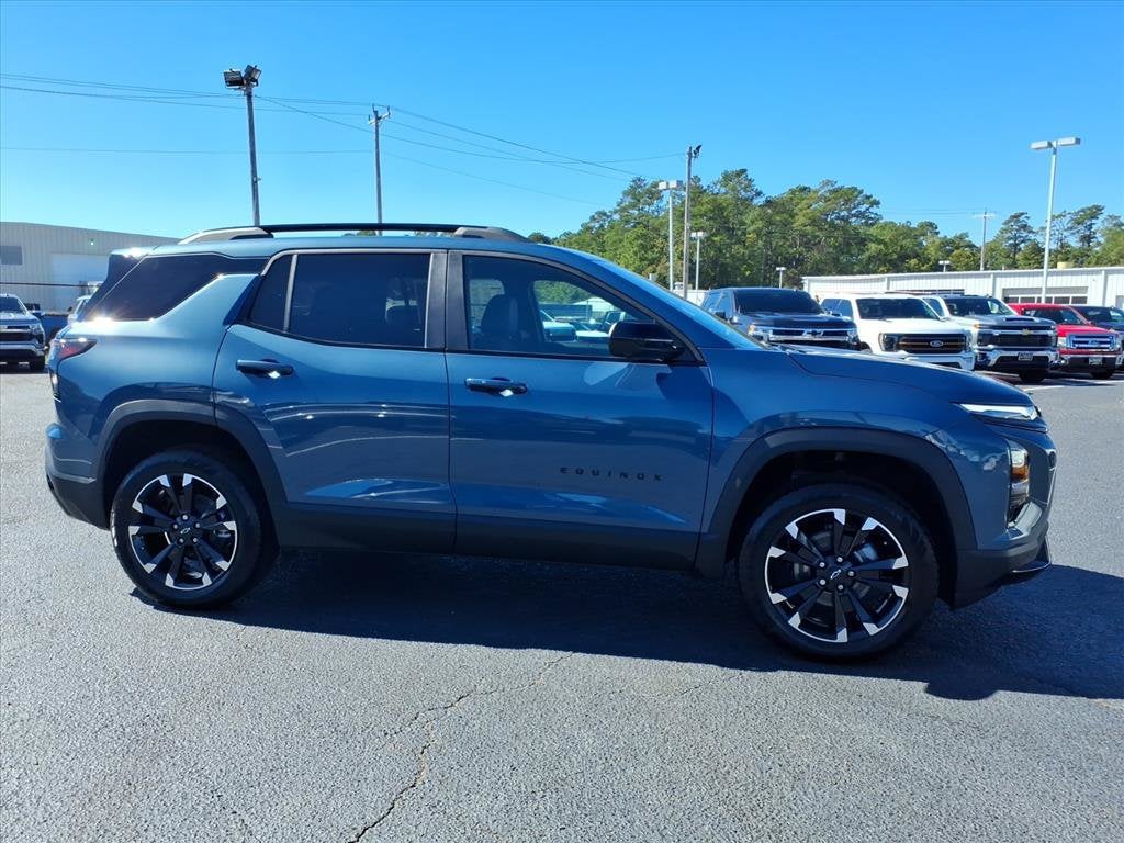 2027 Chevrolet Equinox RS SUV Slide 1
