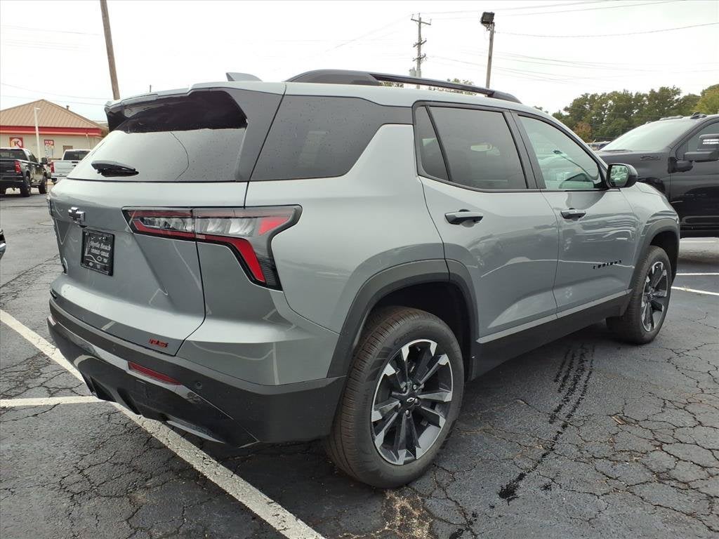 2027 Chevrolet Equinox RS SUV Slide 2