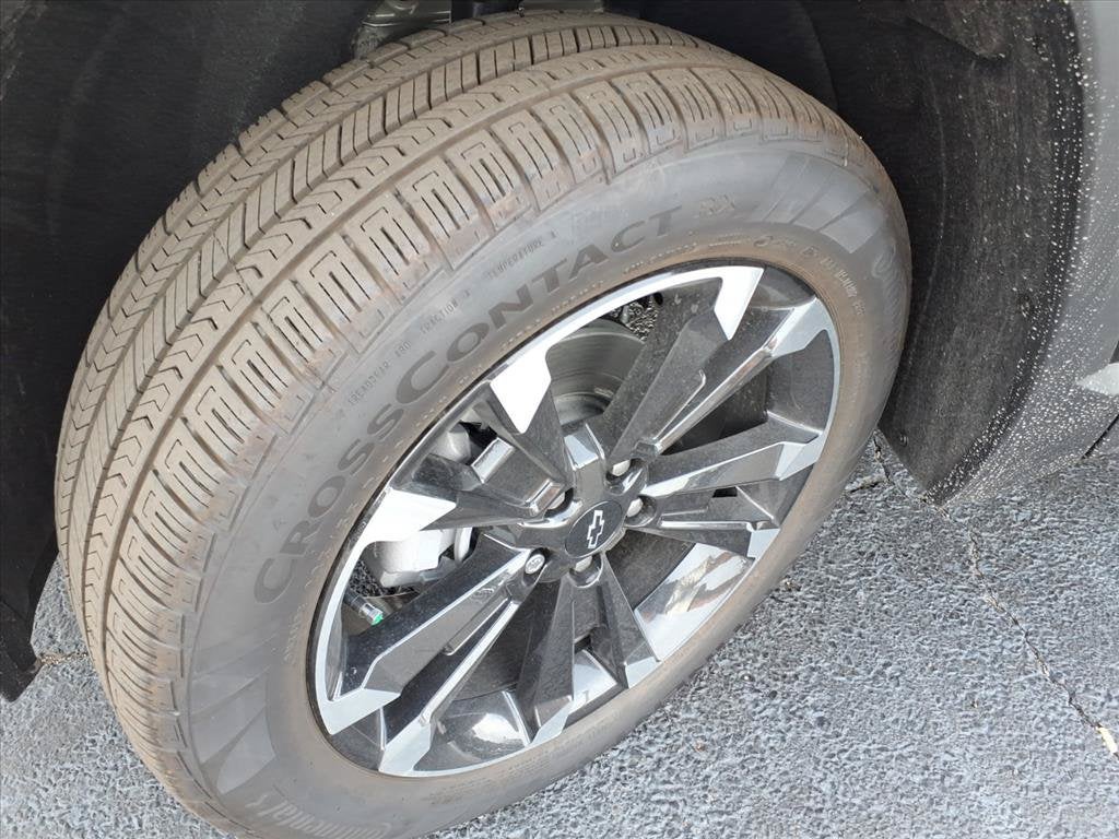 2027 Chevrolet Equinox RS SUV Slide 15