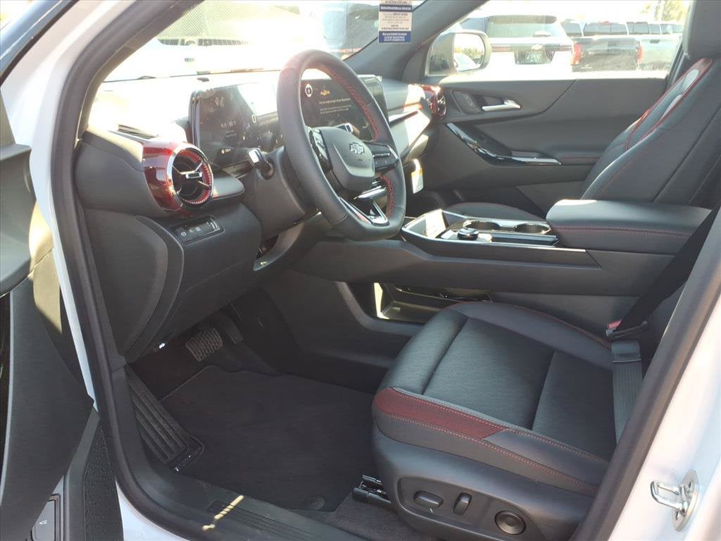 2027 Chevrolet Equinox RS SUV Slide 10