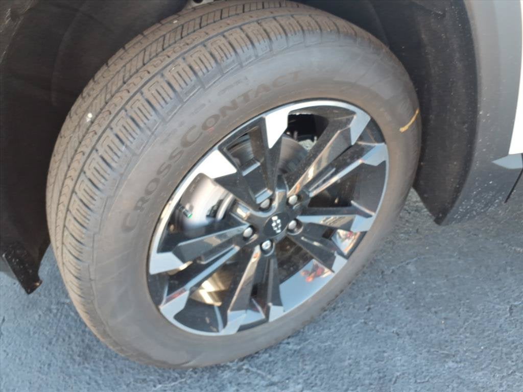 2027 Chevrolet Equinox RS SUV Slide 15