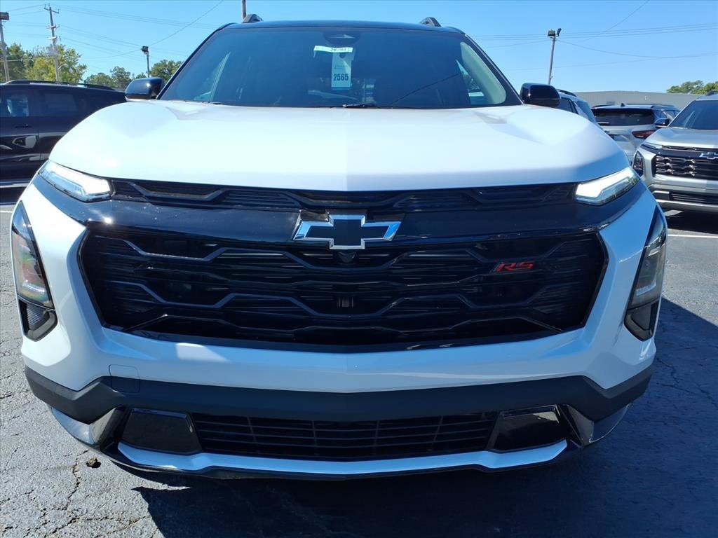 2027 Chevrolet Equinox RS SUV Slide 8