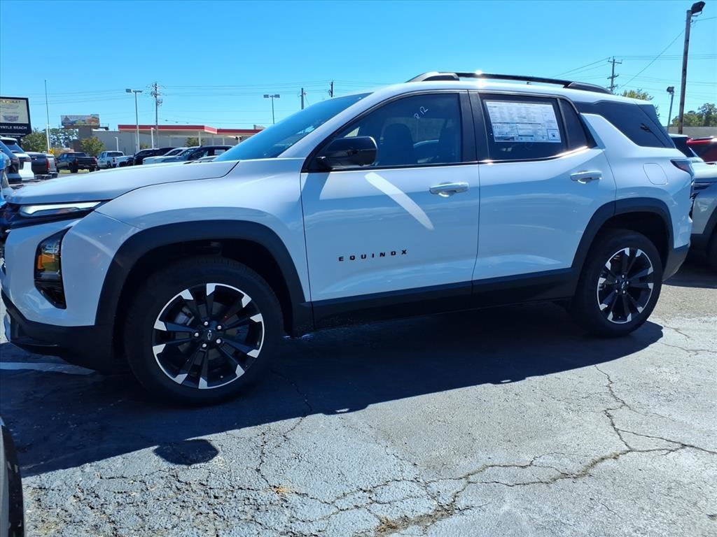 2027 Chevrolet Equinox RS SUV Slide 7