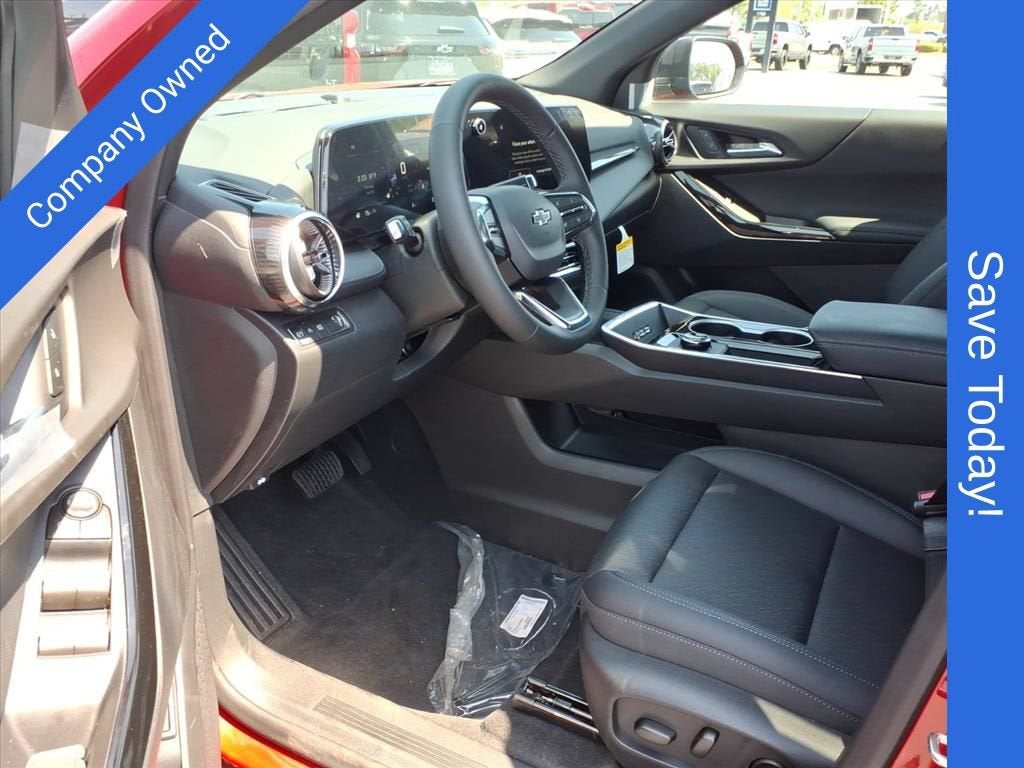 2026 Chevrolet Equinox LT SUV Slide 10