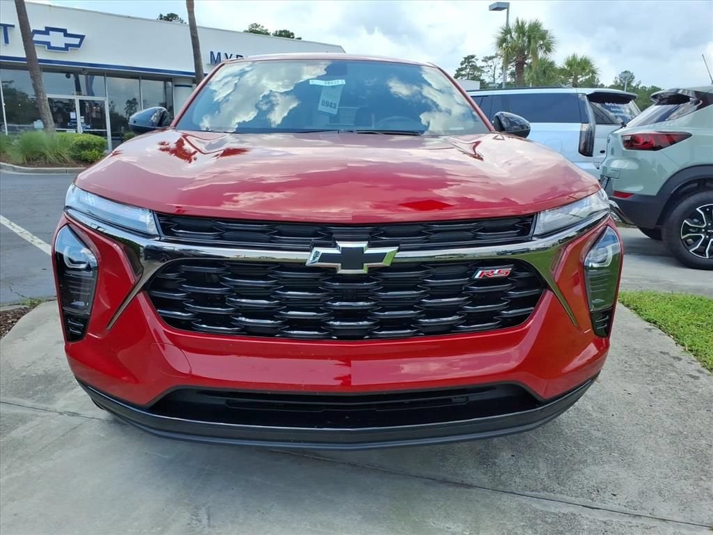 2026 Chevrolet Trax 1RS SUV Slide 8
