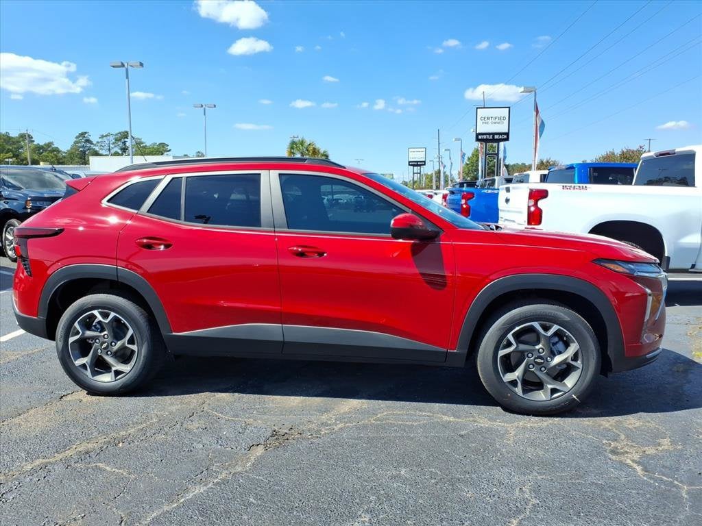 2026 Chevrolet Trax LT SUV Slide 1