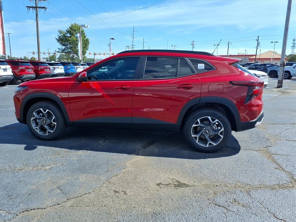 2026 Chevrolet Trax LT SUV Slide 5