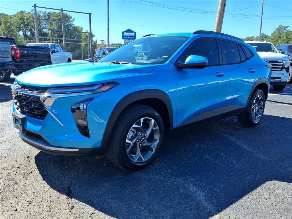 2026 Chevrolet Trax LT SUV Slide 7